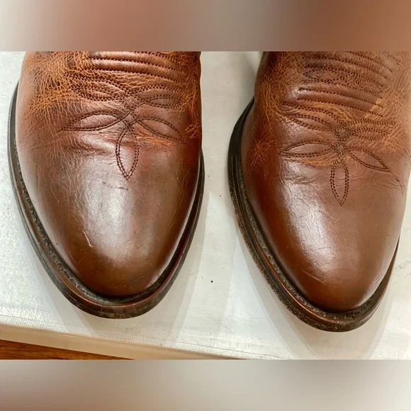 JUSTIN MEN Cowboy boots Size 10D in great condition clean interior great bottom - Picture 5 of 11